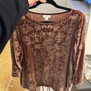 New J. Jill Velvet Embroidered Tunic. Size Large. New, tried on and Dry cleaned
